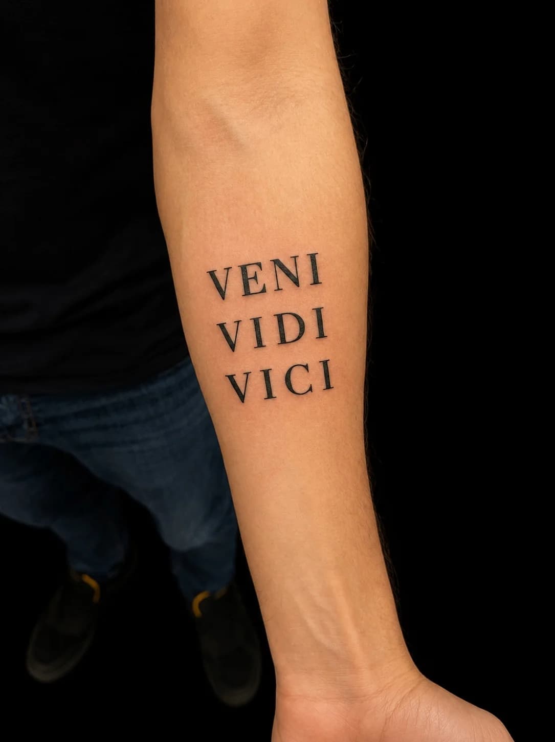 Veni Vidi Vici — Antebrazo